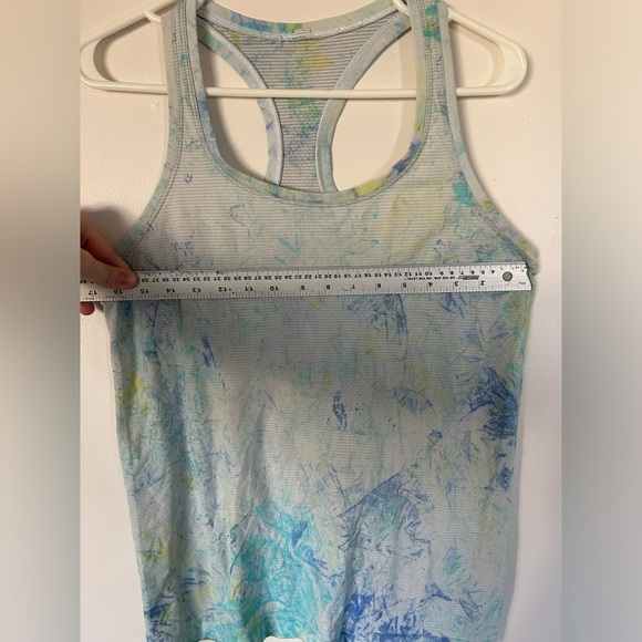 RARE Lululemon Seawheeze 2019 Half-Marathon Swiftly Racerback Tank Tie Dye 10 - Picture 3 of 7
